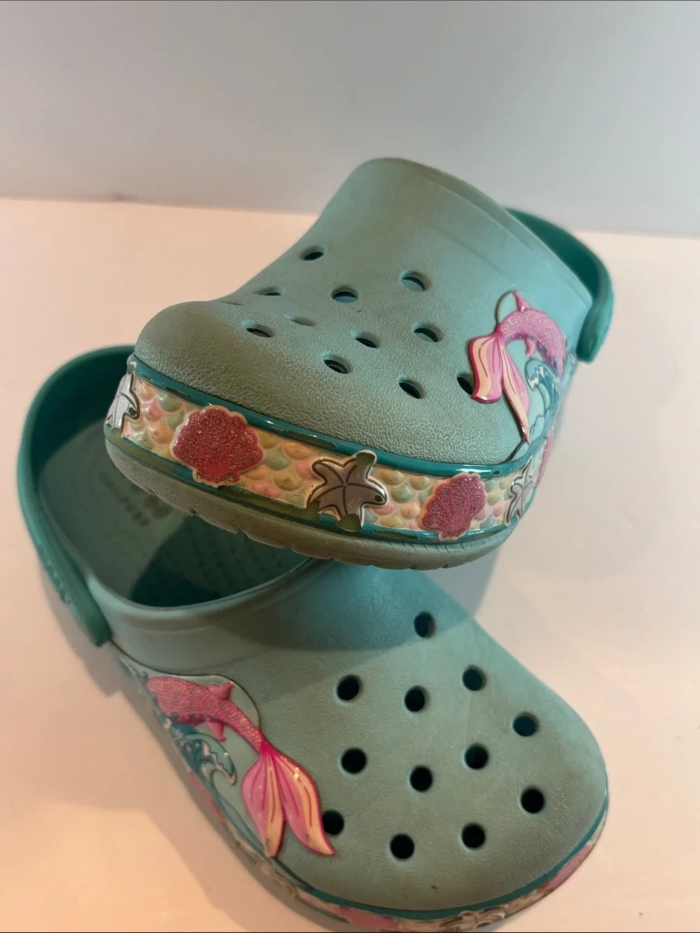 🩵 Crocs Kids Clogs – Youth Size 12, Mermaid and under the sea theme 🧜‍♀️